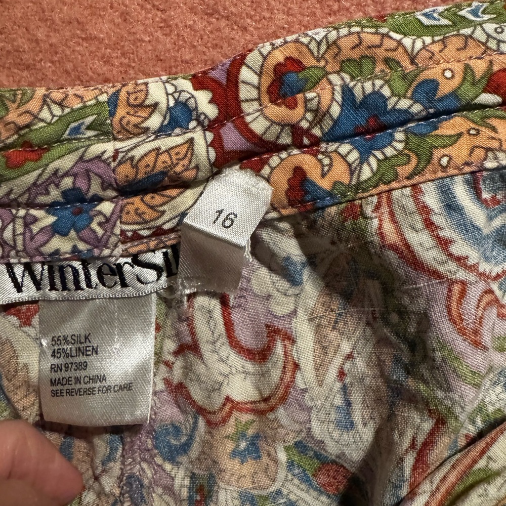 Paisley Patterned women’s Shorts Sz. 16 - Picture 5 of 5